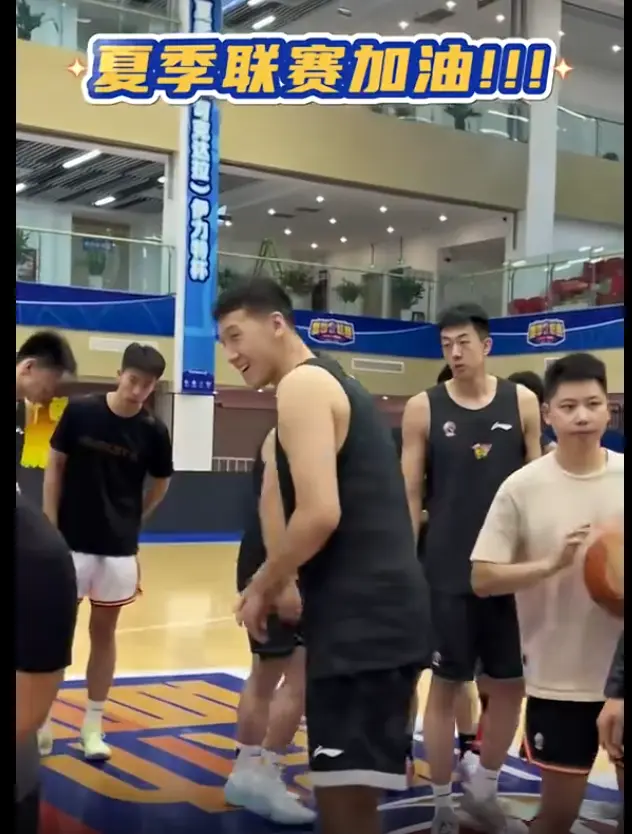 段时间广东, 广东队抵达