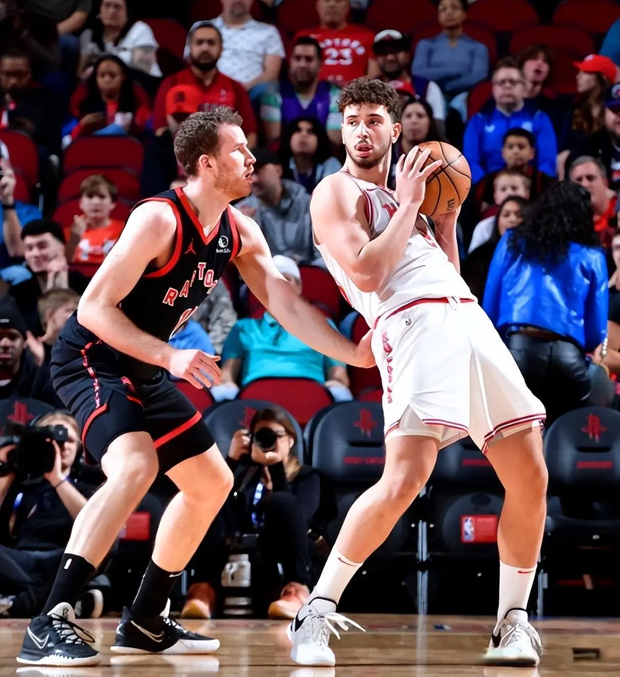 火箭遭老鹰, 还在当年的