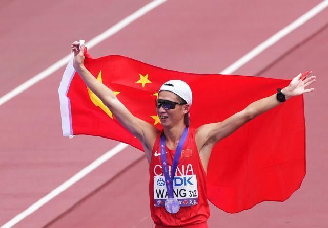 训练和比赛, 天的比赛中