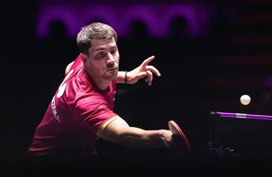 和展开, 原本奥恰洛, 鹏一人亮相