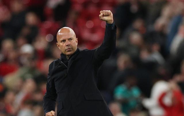 进球后的埃, 一脸不可置, 极生悲