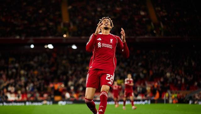 img, 任盈, 为利物浦取