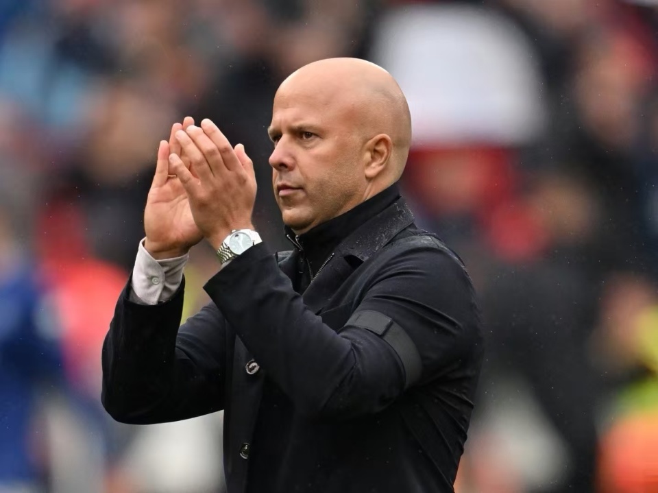 尔茨无关, 主帅斯洛特